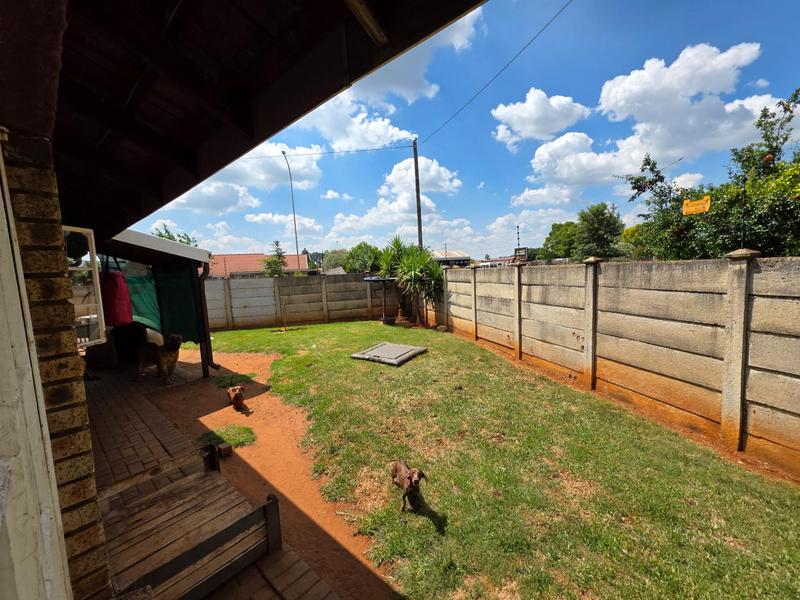 3 Bedroom Property for Sale in Kookrus Gauteng