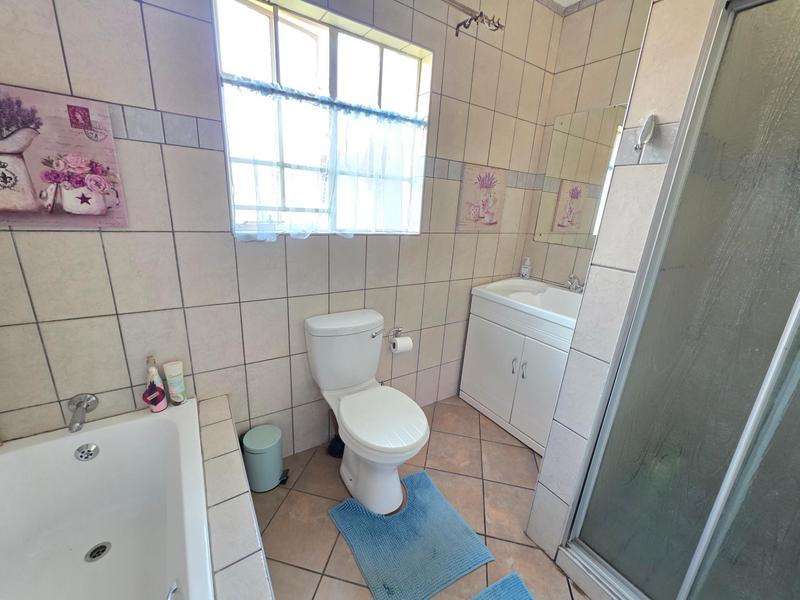 3 Bedroom Property for Sale in Kookrus Gauteng