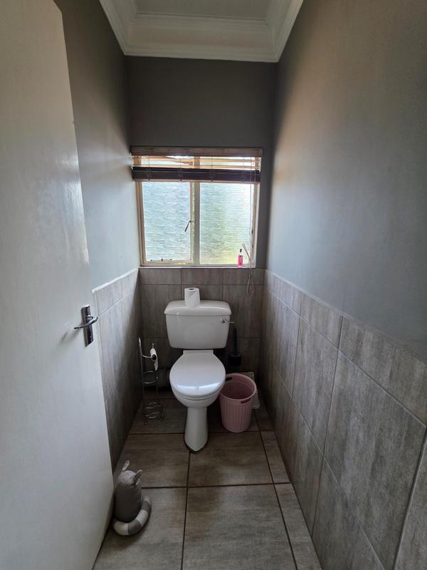 4 Bedroom Property for Sale in Meyerton Central Gauteng