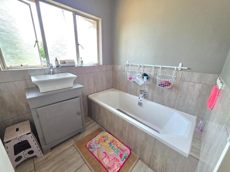 4 Bedroom Property for Sale in Meyerton Central Gauteng