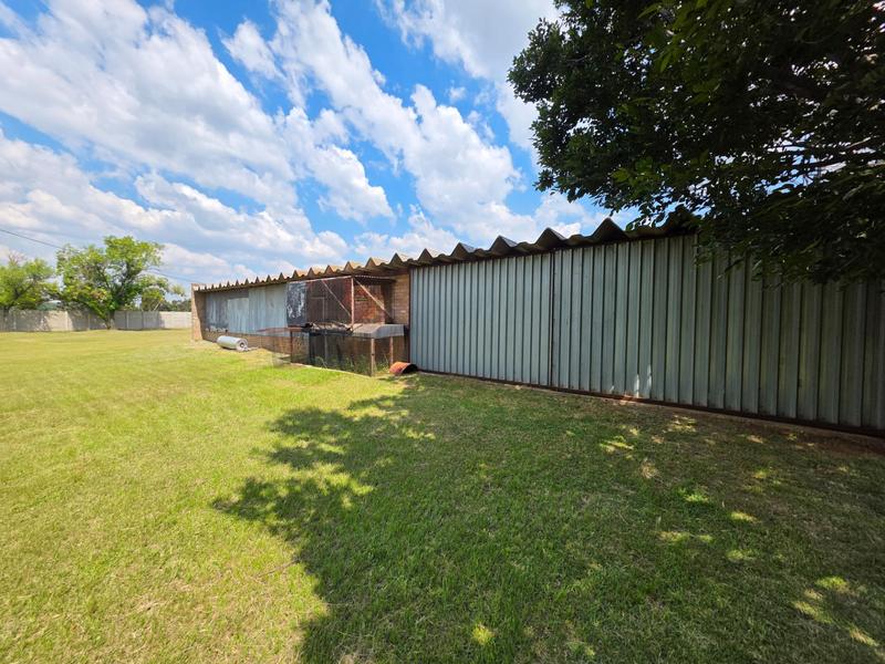 6 Bedroom Property for Sale in Nelsonia Gauteng