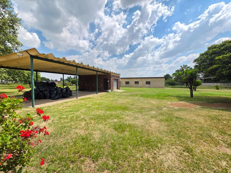 6 Bedroom Property for Sale in Nelsonia Gauteng