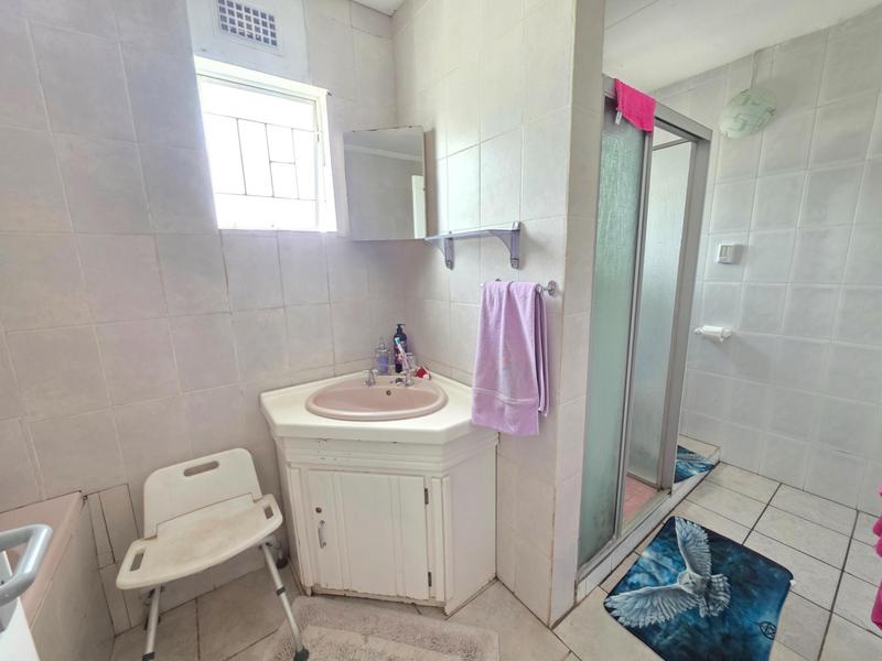 6 Bedroom Property for Sale in Nelsonia Gauteng