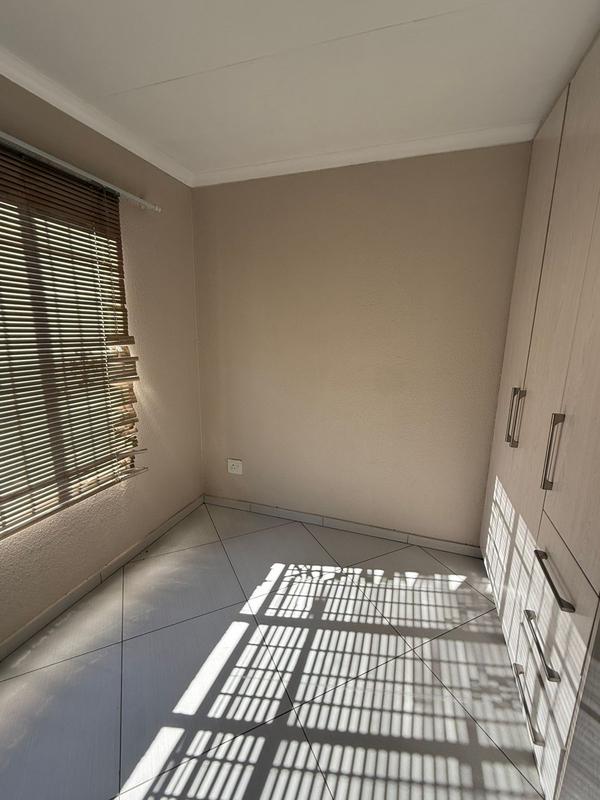 2 Bedroom Property for Sale in Rosslyn Gauteng