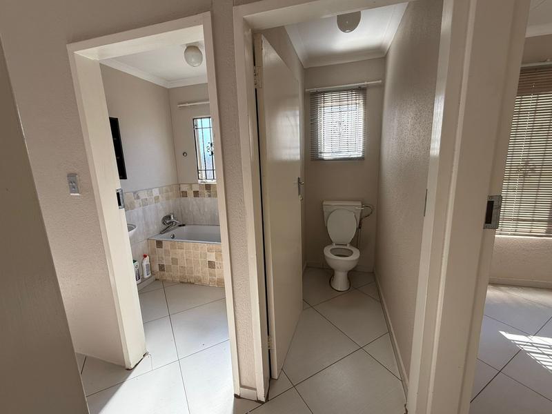 2 Bedroom Property for Sale in Rosslyn Gauteng