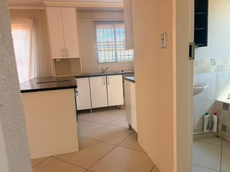 2 Bedroom Property for Sale in Rosslyn Gauteng