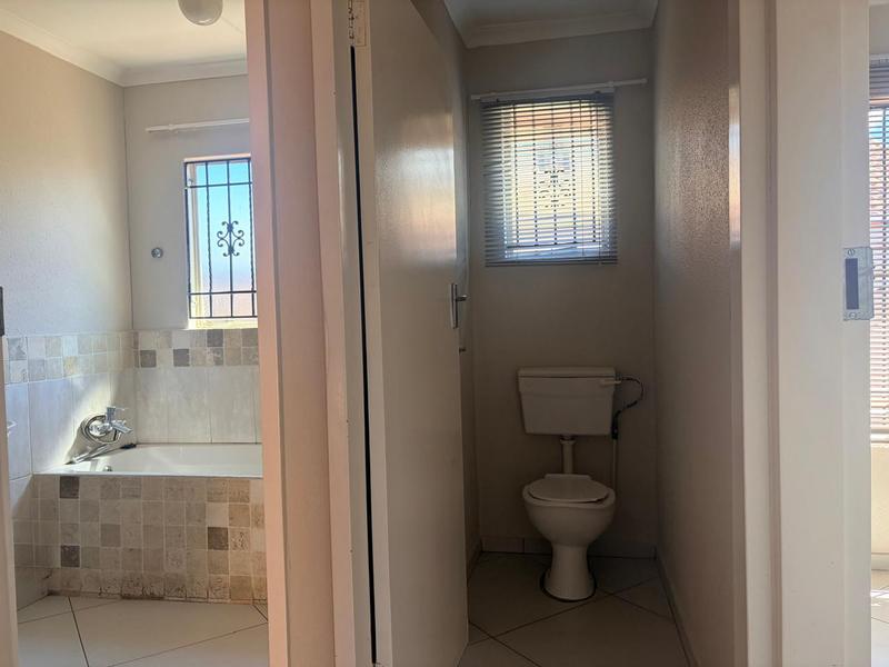2 Bedroom Property for Sale in Rosslyn Gauteng