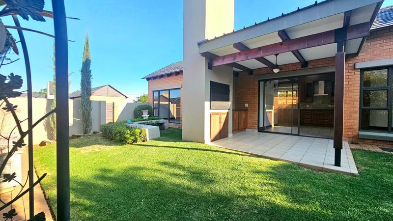 To Let 2 Bedroom Property for Rent in Midstream Estate Gauteng