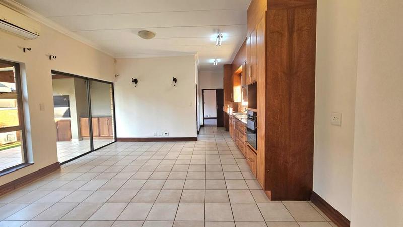 To Let 2 Bedroom Property for Rent in Midstream Estate Gauteng