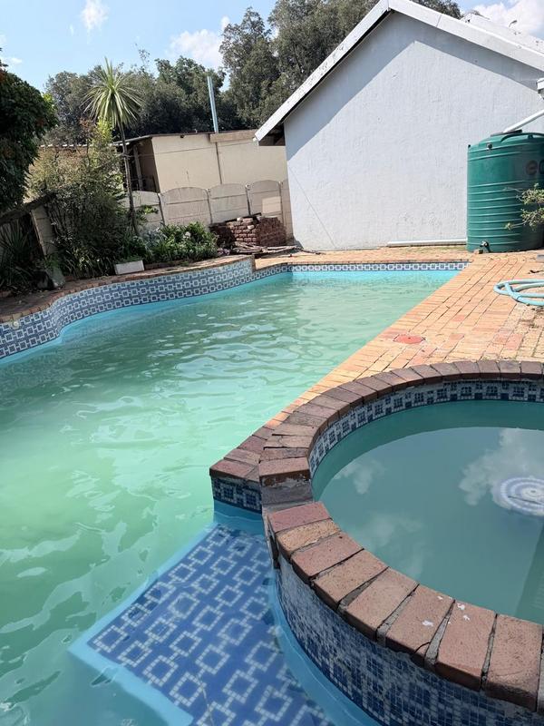 To Let 4 Bedroom Property for Rent in Brenthurst Gauteng