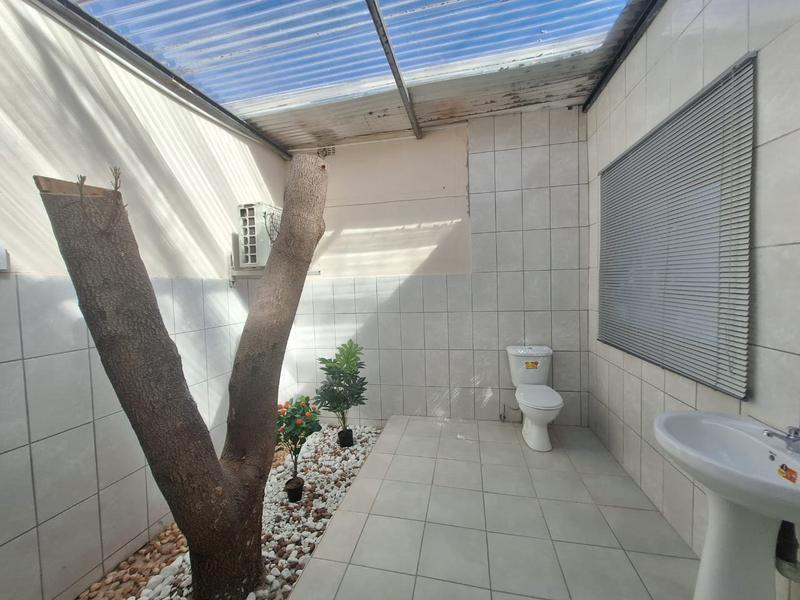 To Let 4 Bedroom Property for Rent in Dalview Gauteng