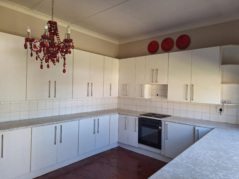 To Let 4 Bedroom Property for Rent in Dalview Gauteng