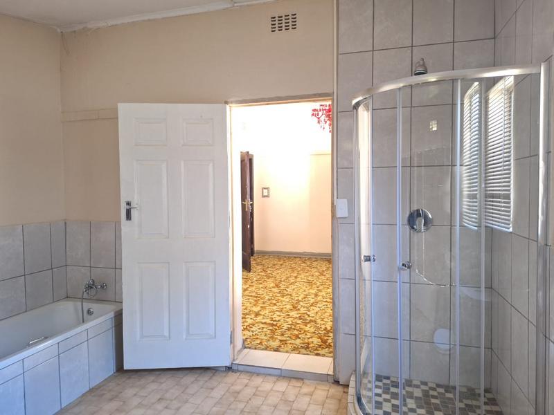 To Let 4 Bedroom Property for Rent in Dalview Gauteng