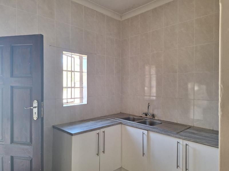 To Let 4 Bedroom Property for Rent in Dalview Gauteng