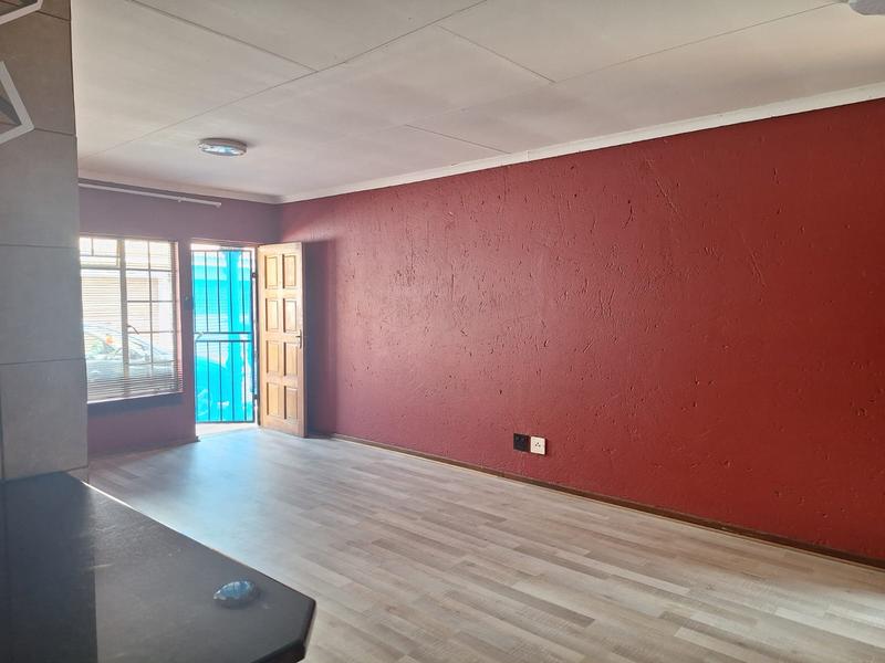 2 Bedroom Property for Sale in Brakpan Central Gauteng