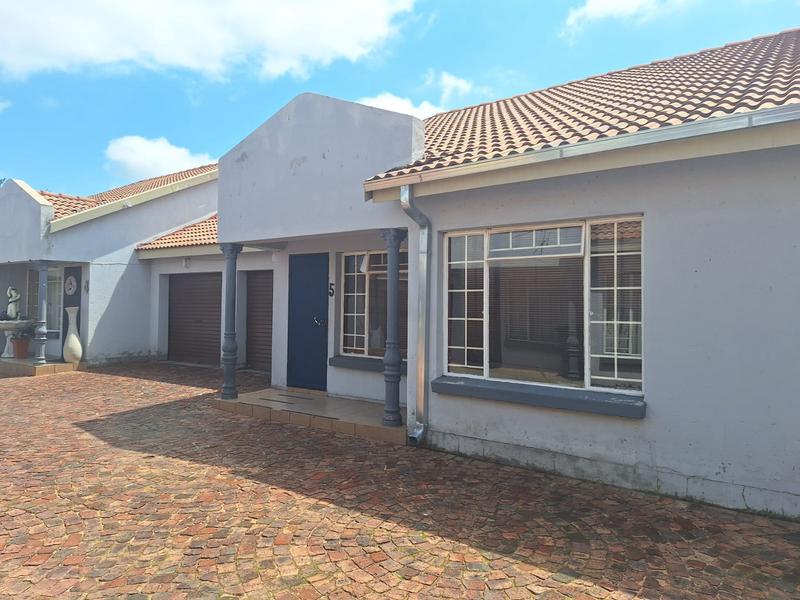 2 Bedroom Property for Sale in Brakpan Central Gauteng