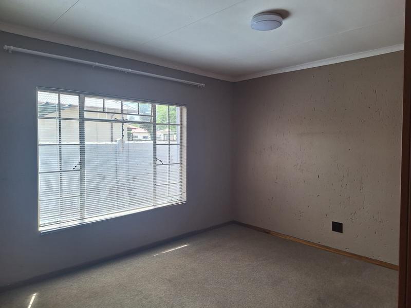 2 Bedroom Property for Sale in Brakpan Central Gauteng
