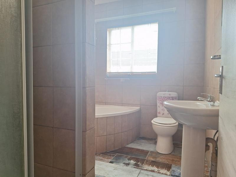 2 Bedroom Property for Sale in Brakpan Central Gauteng