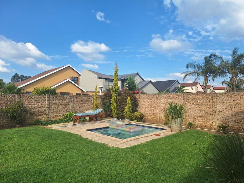 3 Bedroom Property for Sale in Sonneveld Gauteng