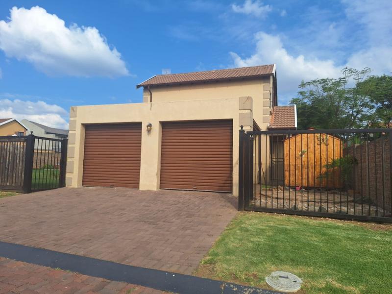 3 Bedroom Property for Sale in Sonneveld Gauteng