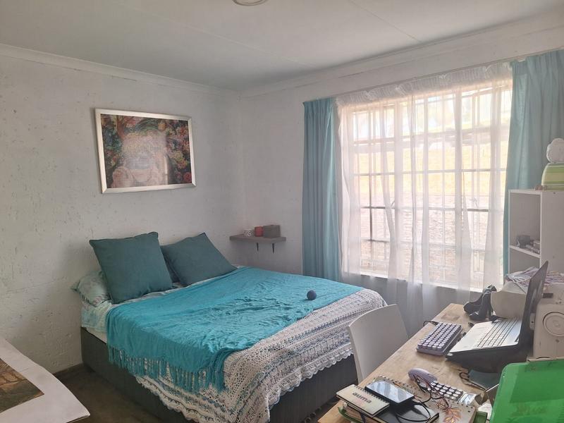 3 Bedroom Property for Sale in Sonneveld Gauteng