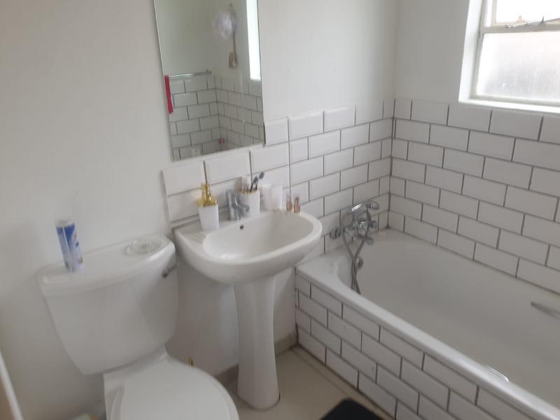 To Let 2 Bedroom Property for Rent in Northcliff Gauteng