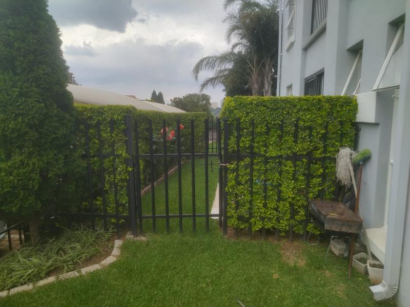 To Let 2 Bedroom Property for Rent in Northcliff Gauteng