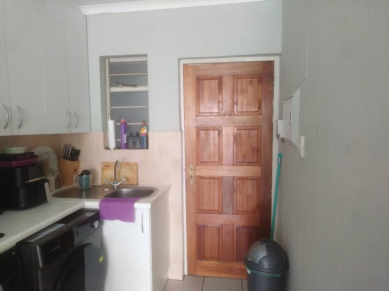 To Let 2 Bedroom Property for Rent in Northcliff Gauteng