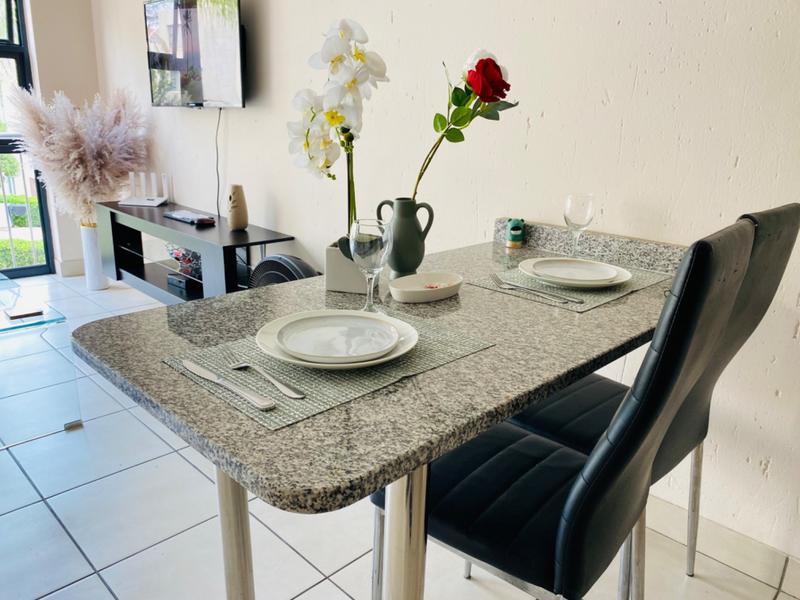 To Let 1 Bedroom Property for Rent in Beverley Gauteng