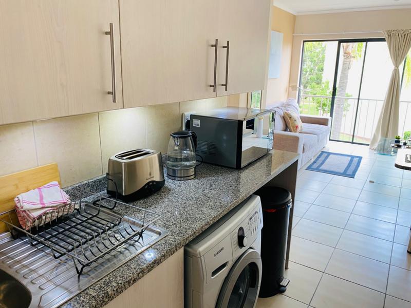 To Let 1 Bedroom Property for Rent in Beverley Gauteng
