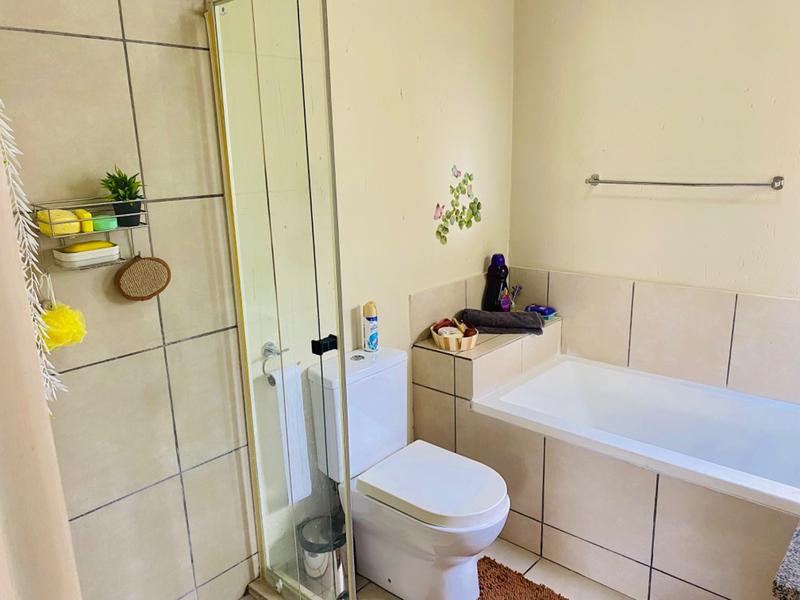 To Let 1 Bedroom Property for Rent in Beverley Gauteng