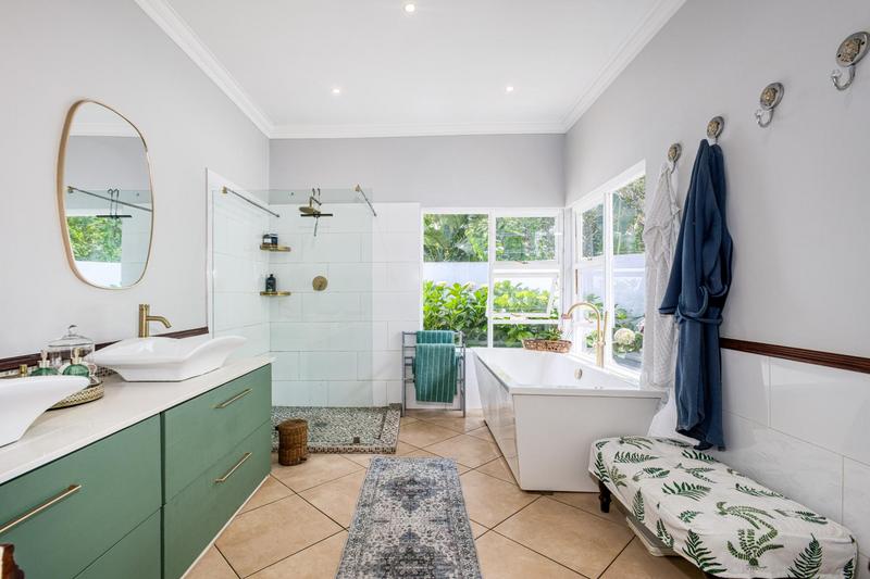 6 Bedroom Property for Sale in Bryanston Gauteng