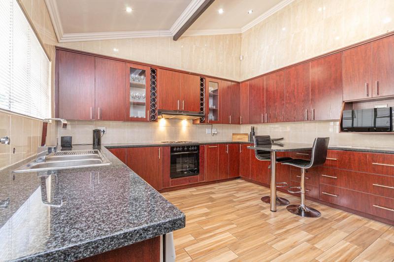 6 Bedroom Property for Sale in Bryanston Gauteng