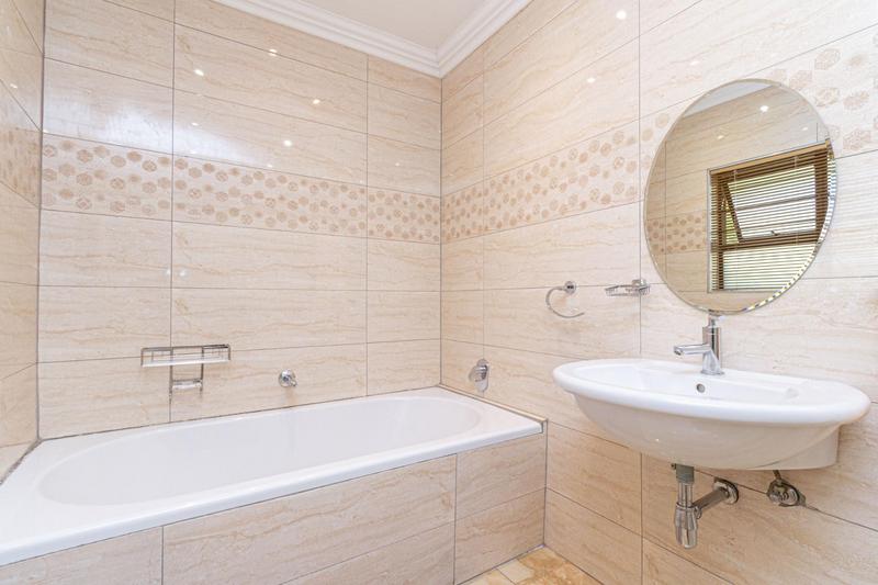 6 Bedroom Property for Sale in Bryanston Gauteng