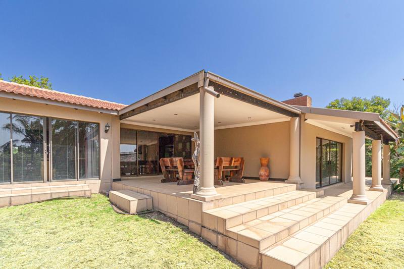 6 Bedroom Property for Sale in Bryanston Gauteng