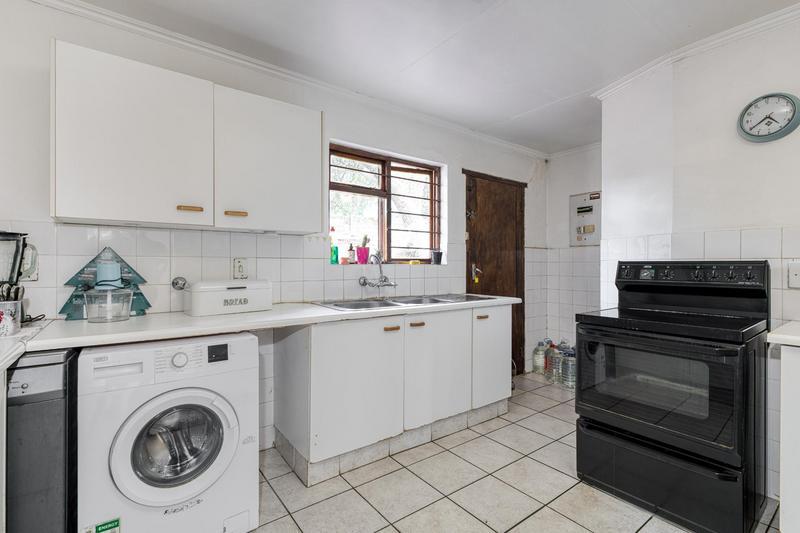 7 Bedroom Property for Sale in Bryanston Gauteng