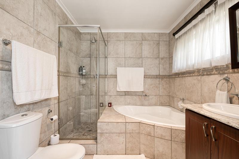 7 Bedroom Property for Sale in Bryanston Gauteng