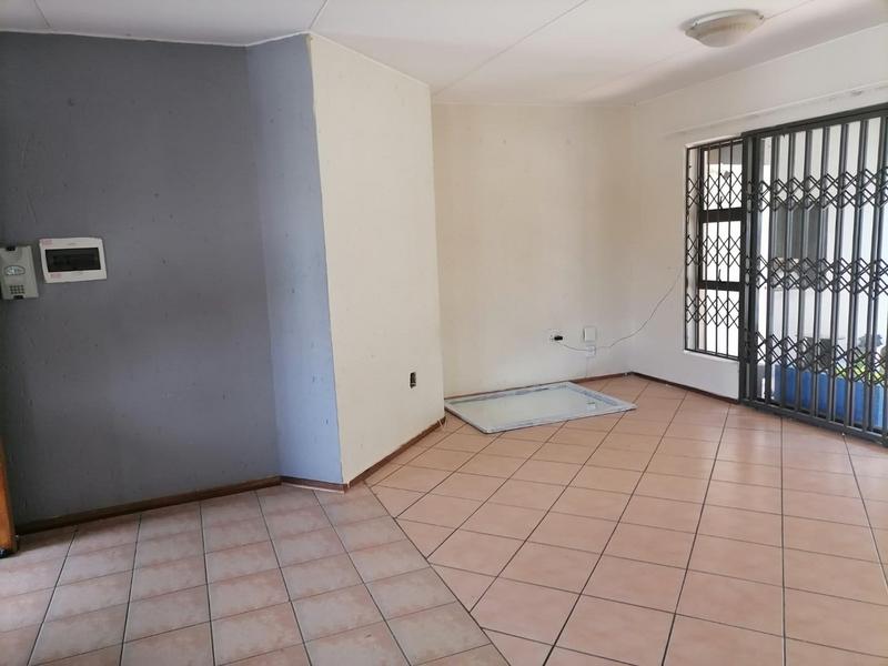 To Let 3 Bedroom Property for Rent in Gosforth Park Gauteng