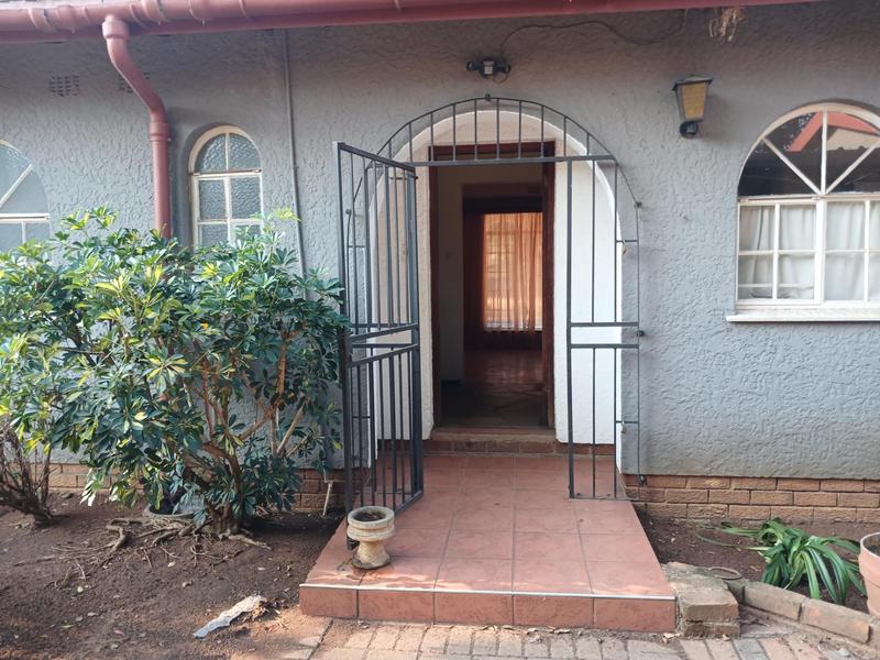 To Let 3 Bedroom Property for Rent in Birch Acres Gauteng