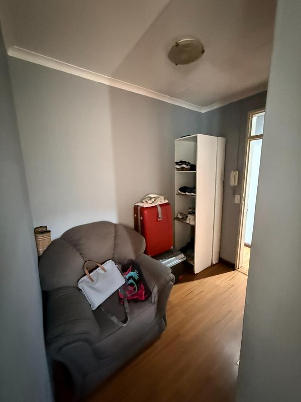 To Let 4 Bedroom Property for Rent in Glen Marais Gauteng