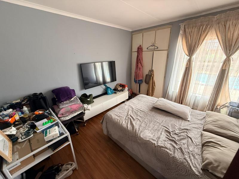 To Let 4 Bedroom Property for Rent in Glen Marais Gauteng