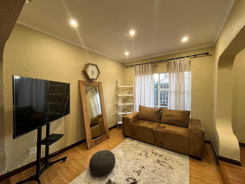 To Let 4 Bedroom Property for Rent in Glen Marais Gauteng