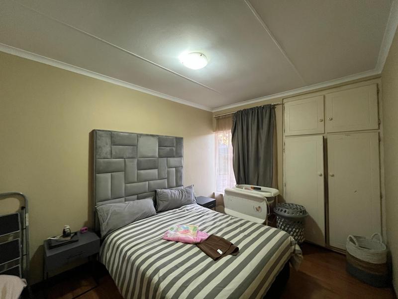 To Let 4 Bedroom Property for Rent in Glen Marais Gauteng