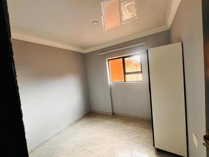 To Let 2 Bedroom Property for Rent in Zakariyya Park Gauteng