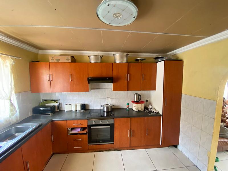 4 Bedroom Property for Sale in Zakariyya Park Gauteng