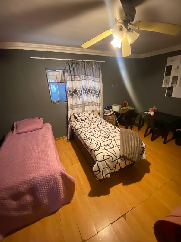 4 Bedroom Property for Sale in Zakariyya Park Gauteng