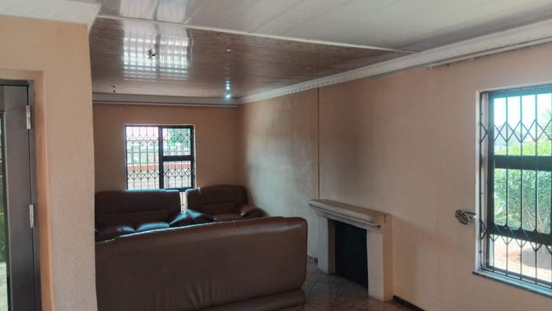 3 Bedroom Property for Sale in Zakariyya Park Gauteng