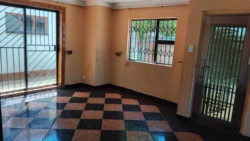 3 Bedroom Property for Sale in Zakariyya Park Gauteng