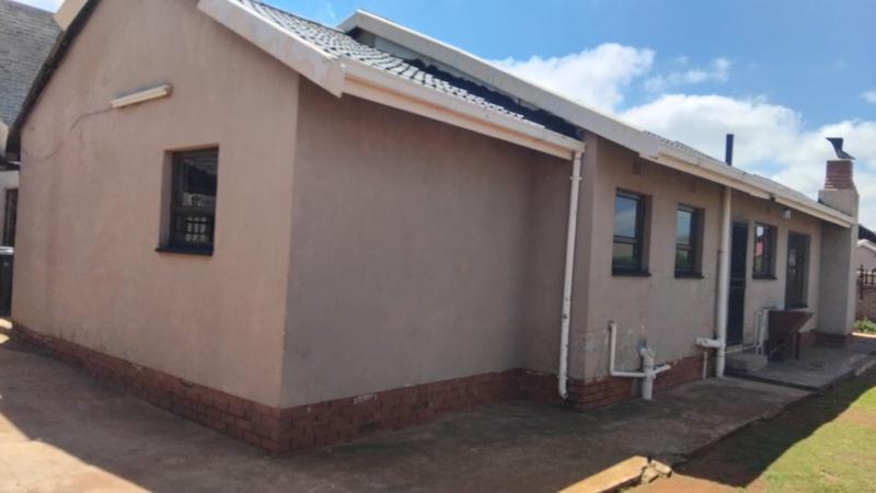 3 Bedroom Property for Sale in Zakariyya Park Gauteng