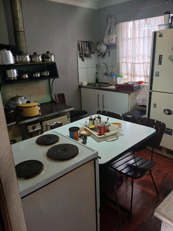 2 Bedroom Property for Sale in Orlando Gauteng